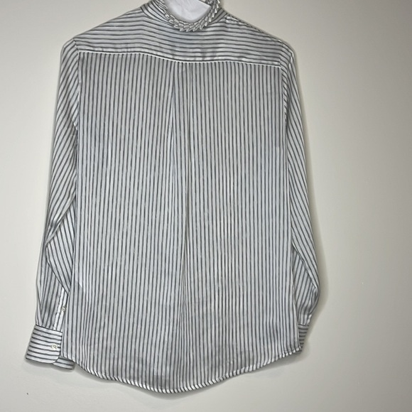 Banana Republic Ruffle Button Down White/Grey Size XSP - Picture 2 of 4
